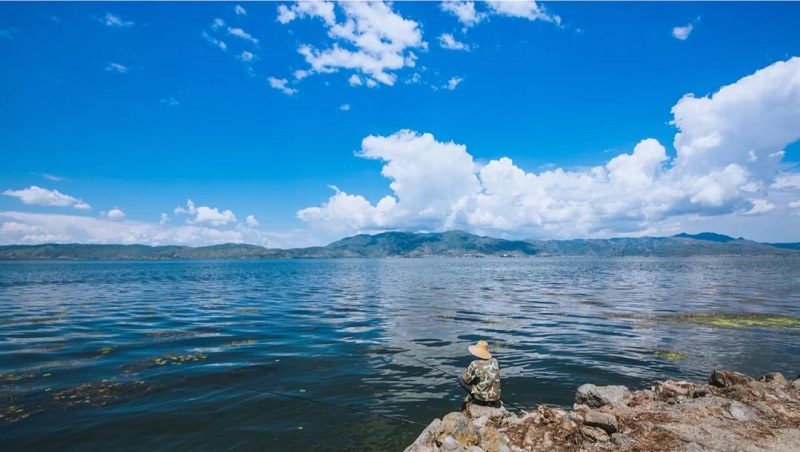大理夏令營結合軍旅生涯增強青少年的集體榮譽感！