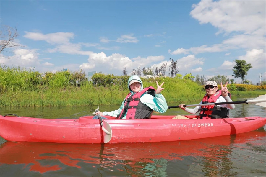 2021年百濟(jì)神州技術(shù)會(huì)議暨企業(yè)洱海騎行暨水花基地皮劃艇拓展團(tuán)建活動(dòng)在大理舉辦