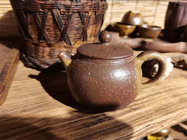 大理特色團(tuán)建活動(dòng)推薦：來喜洲古鎮(zhèn)制作大理喜陶柴燒，體驗(yàn)大理非遺文化的魅力