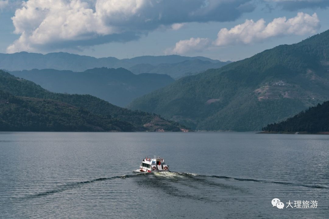 大理會(huì)務(wù)公司：“滇紅一號(hào)”游輪即將通航，“五彩瀾滄江”新玩法立馬走起！